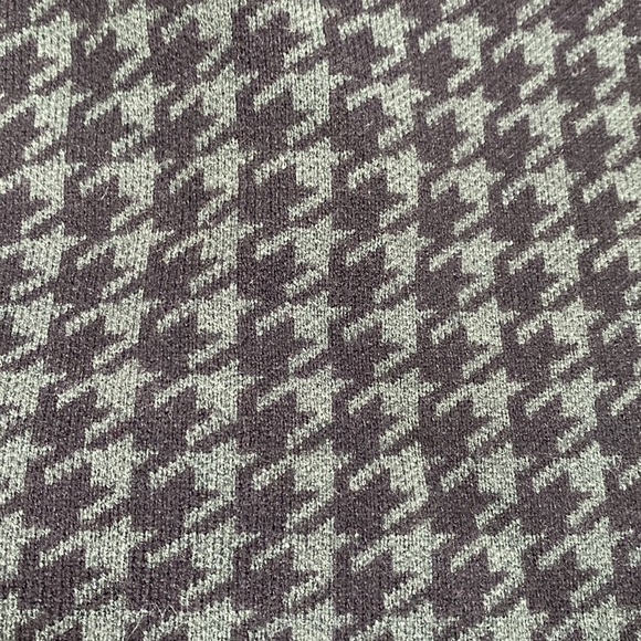 TAHARI Houndstooth Mock Neck Sweater Soft Deep Green Black Holiday Winter Work L - Picture 3 of 5